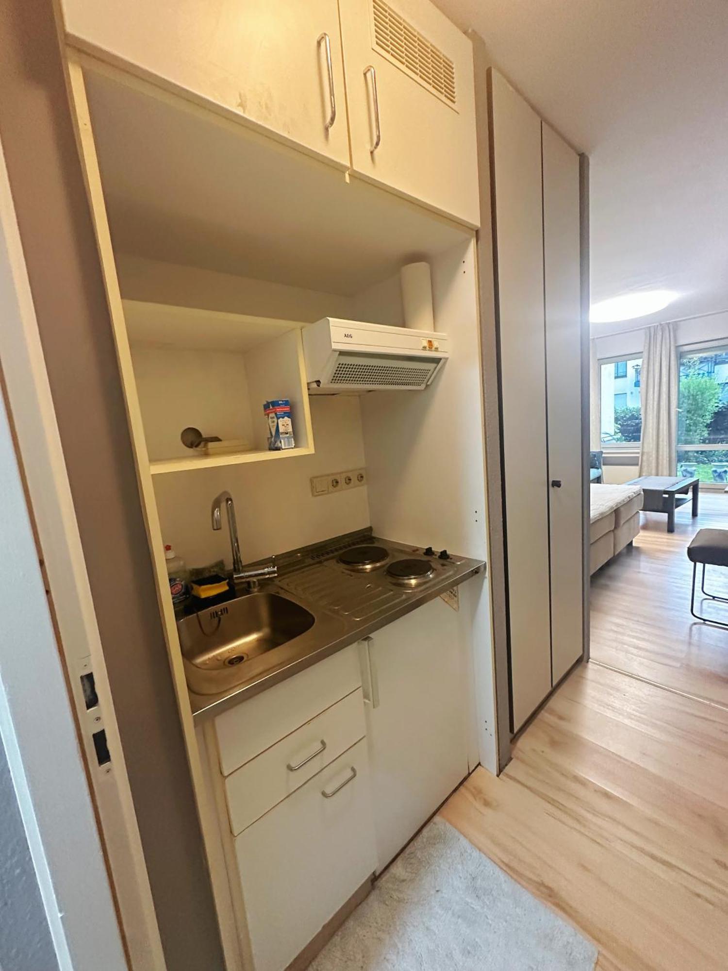 Messe Flughafen Nah Mit Waschmaschine Apartment Dusseldorf Luaran gambar